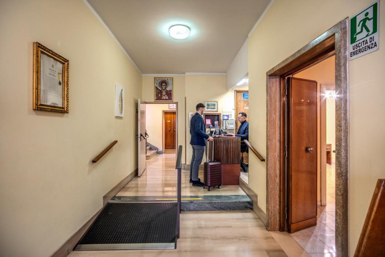 Casa Per Ferie Ravasco San Pietro Hotel Rome Buitenkant foto