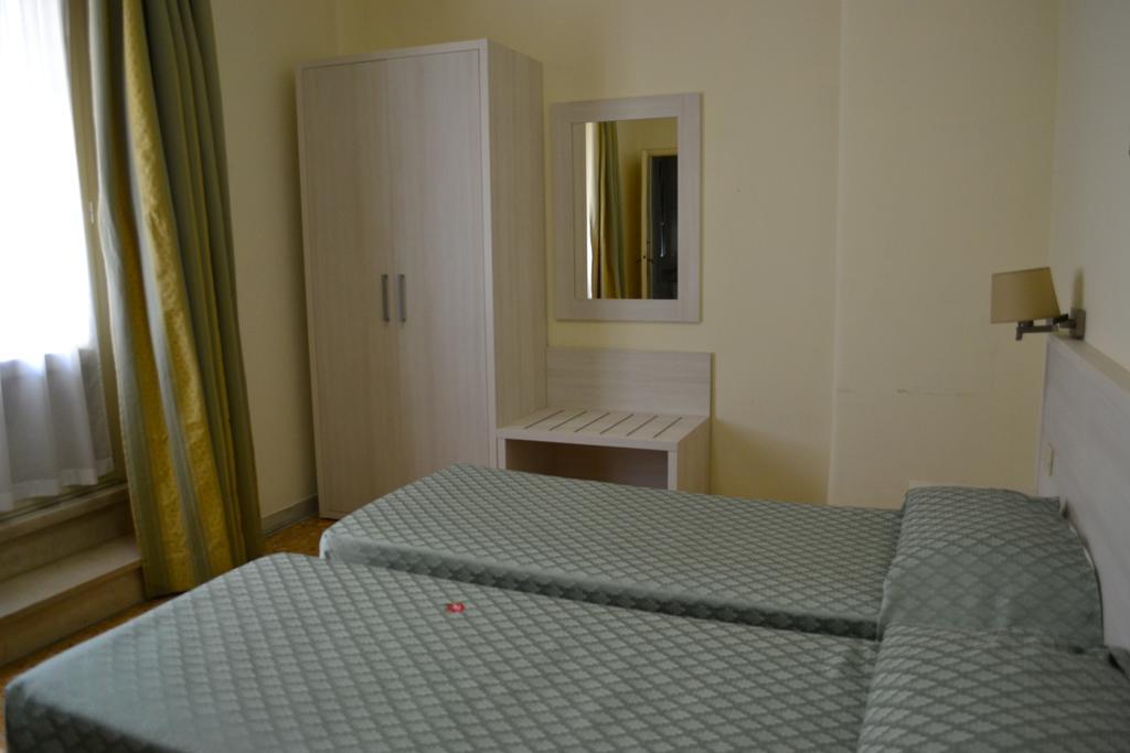 Casa Per Ferie Ravasco San Pietro Hotel Rome Buitenkant foto
